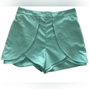 Bebe scalloped dress shorts